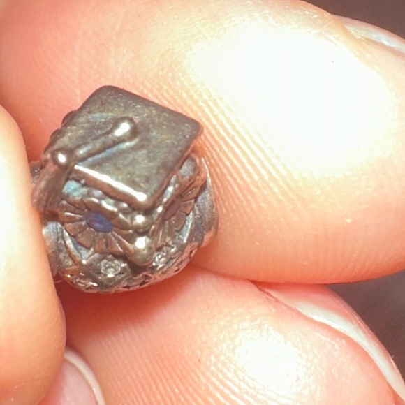 Two pandora charms - Picture 3 of 5